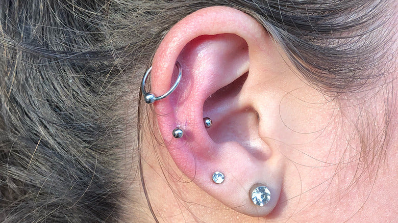 Tipos de piercing na orelha - Quais são e onde usá-los