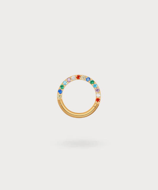 Piercing daith Hellin en forma de círculo con zirconias multicolores