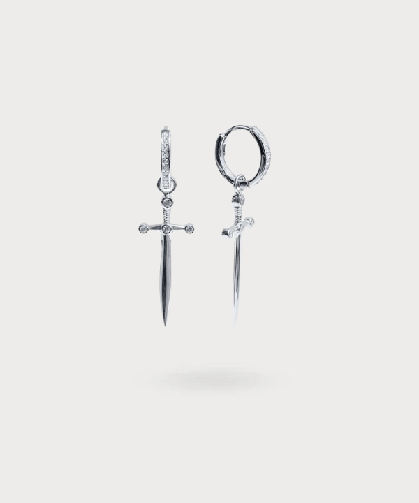 Haizea, pendientes en forma de espada de plata con circonitas brillantes