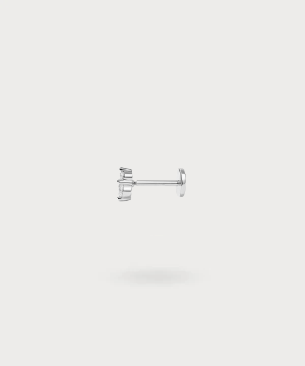 piercing lobulo oreja en plata con circonitas