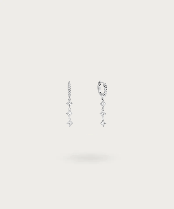 Pendientes de aro de plata con circonitas incrustadas y cadena de circonitas colgante