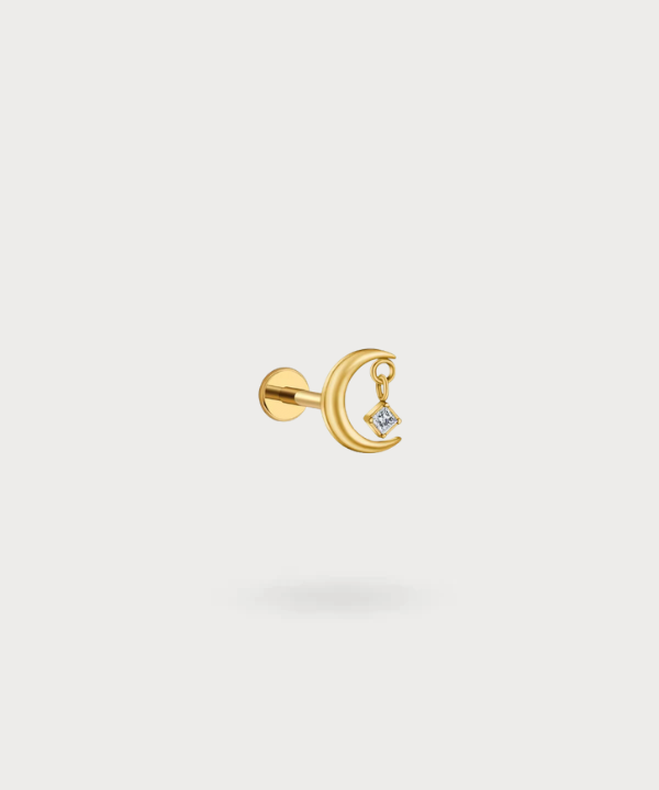 Piercing Giulia en titanio dorado, luna con colgante de circonita brillante.