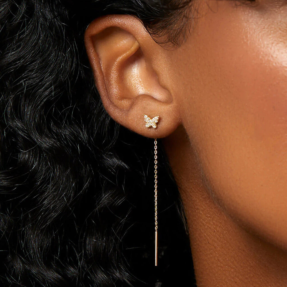 Elegantes pendientes de cadena con mariposa de plata esterlina