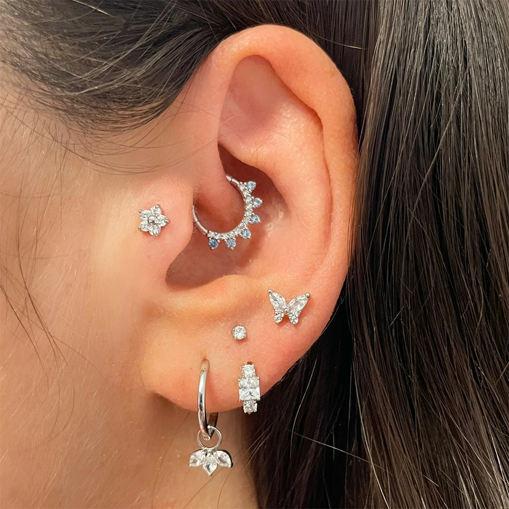 Pendientes de aro de plata con circonitas colgantes finas