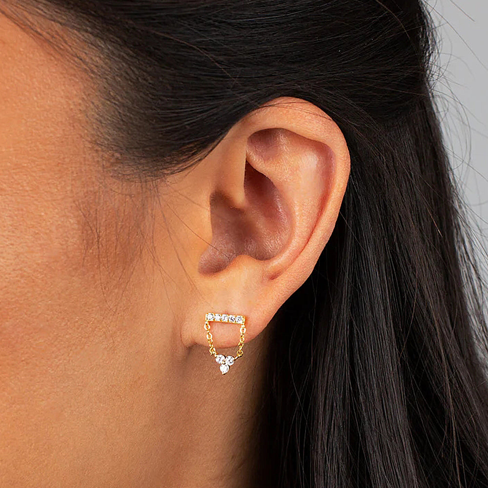 Pendientes de diseño lineal con circonitas y cadena en plata de ley