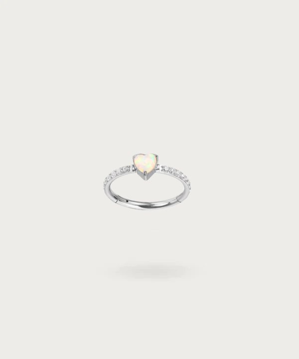 piercing de corazon clicker de titanio mujer