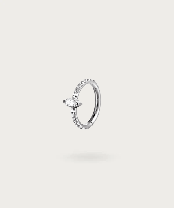 piercing rook titanio color plata