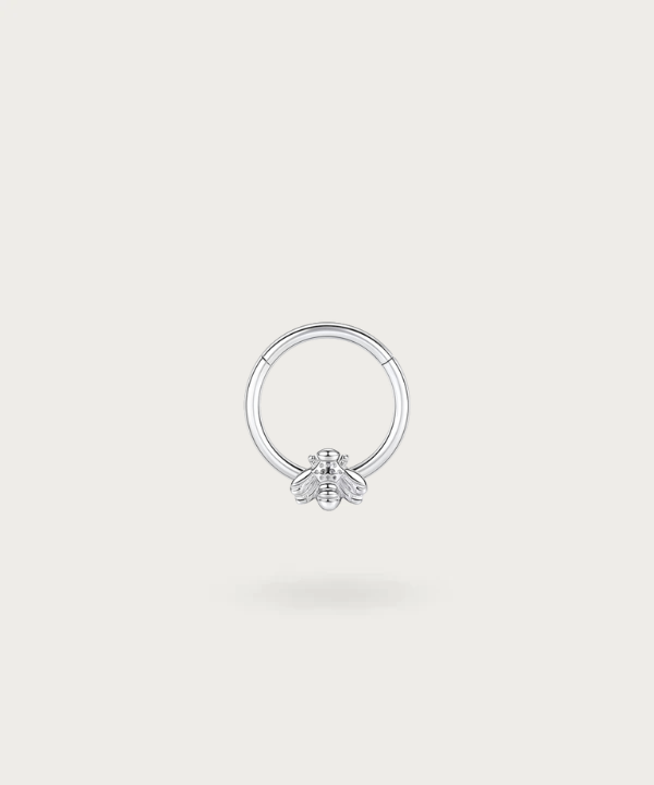 piercing con una abeja ring silver