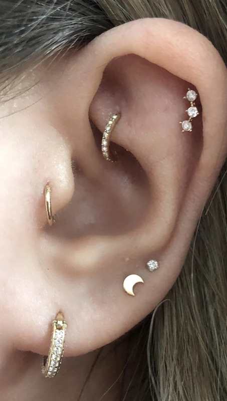 piercing flat oreja mujer
